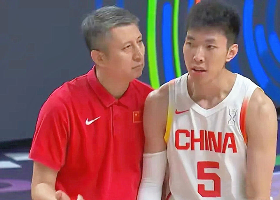第三节依靠, 中国男篮以, com